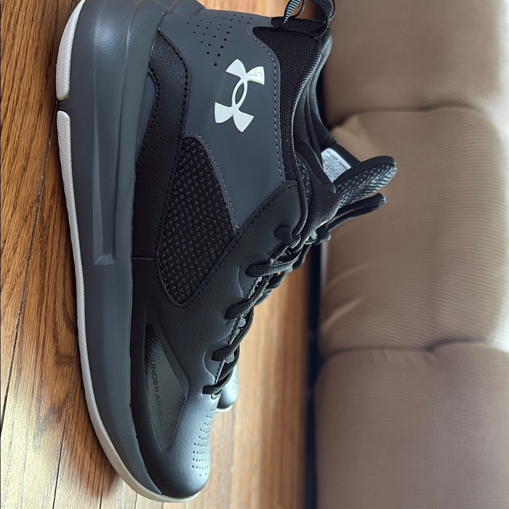 Under Armour Boy’s Black Basketball Sneakers